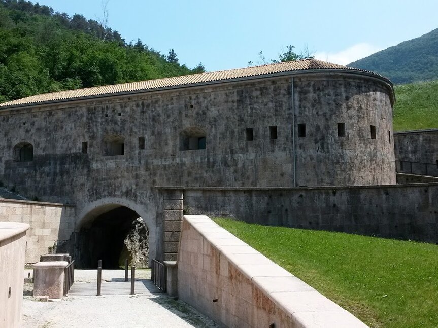 Forte Cadine Bus de Vela