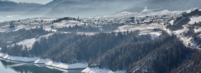 Santa Giustina See - Der große Staudamm im Tal der Canyons