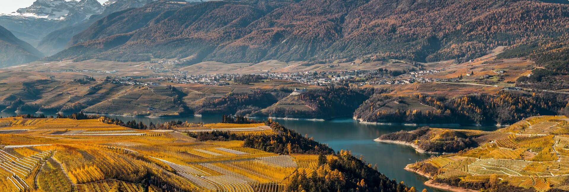 Santa Giustina See - Der große Staudamm im Tal der Canyons