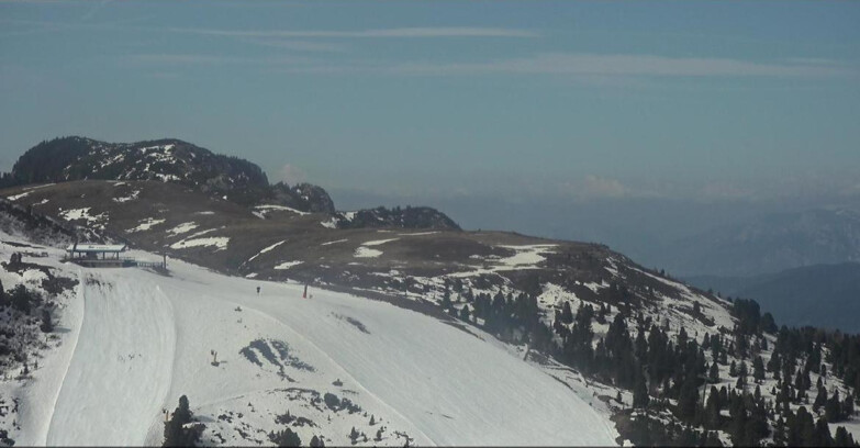 Webcam Пампеаго - Предаццо - Оберегген	 - Chair lift Monte Agnello