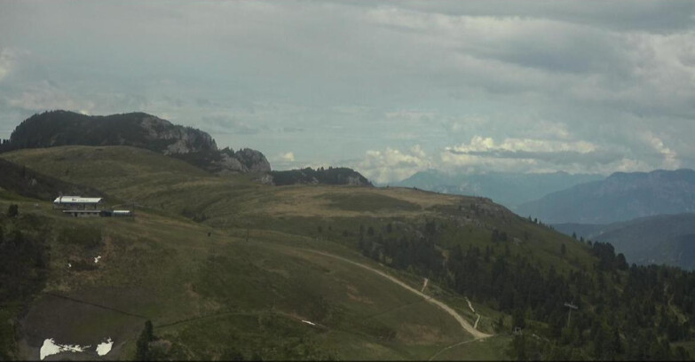 Webcam Pampeago  - Predazzo -  Obereggen - Chair lift Monte Agnello