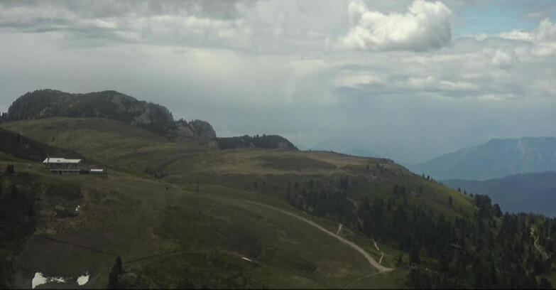 Webcam Pampeago  - Predazzo -  Obereggen - Chair lift Monte Agnello