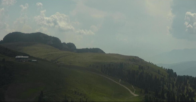 Webcam Пампеаго - Предаццо - Оберегген	 - Chair lift Monte Agnello