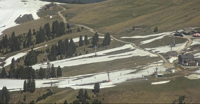 Webcam Pampeago  - Predazzo -  Obereggen - Mountain huts Zisch and Genischer