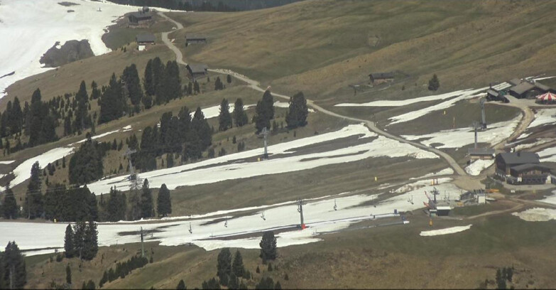 Webcam Pampeago  - Predazzo -  Obereggen - Mountain huts Zisch and Genischer