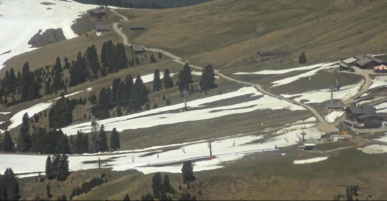 Webcam Pampeago  - Predazzo -  Obereggen - Mountain huts Zisch and Genischer