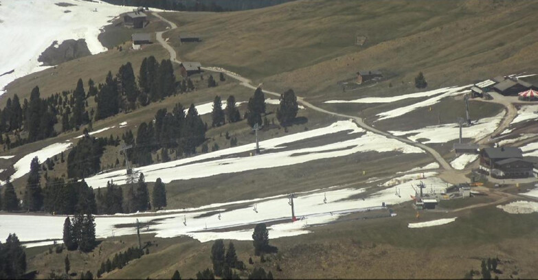 Webcam Pampeago  - Predazzo -  Obereggen - Mountain huts Zisch and Genischer