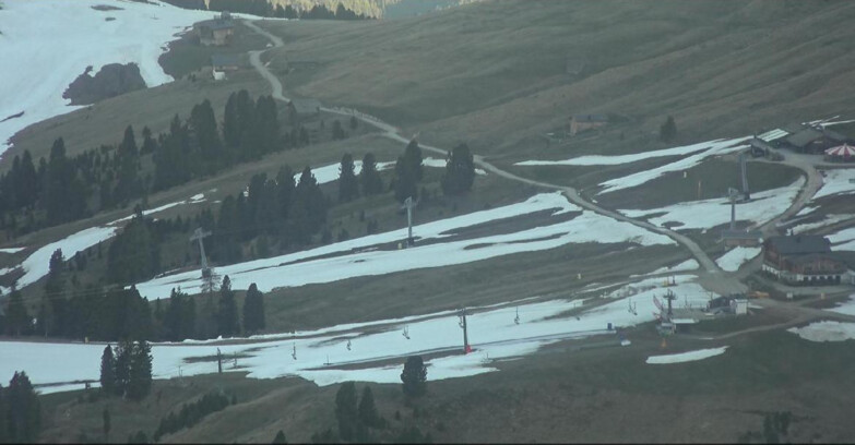 Webcam Pampeago  - Predazzo -  Obereggen - Mountain huts Zisch and Genischer