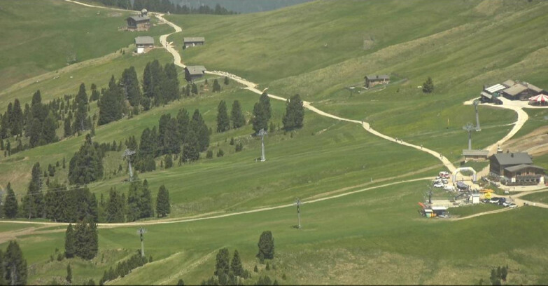 Webcam Pampeago  - Predazzo -  Obereggen - Mountain huts Zischg and Ganischger