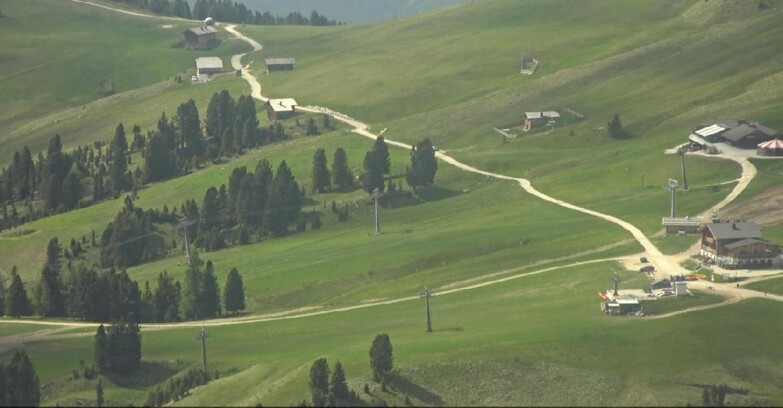 Webcam Pampeago  - Predazzo -  Obereggen - Mountain huts Zischg and Ganischger