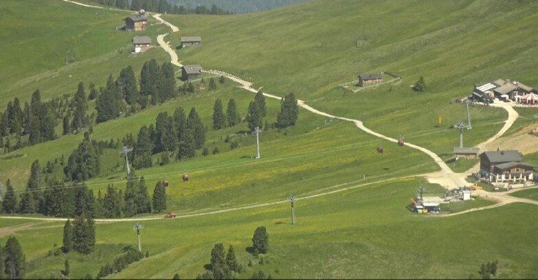 Webcam Pampeago  - Predazzo -  Obereggen - Zischg und Ganischger Berghütten