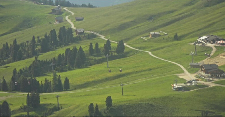 Webcam Pampeago  - Predazzo -  Obereggen - Zischg und Ganischger Berghütten
