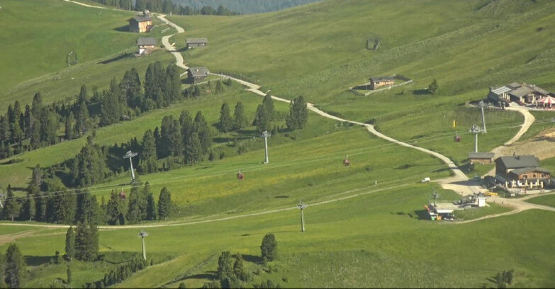 Webcam Pampeago  - Predazzo -  Obereggen - Zischg und Ganischger Berghütten