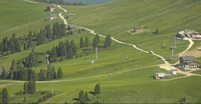 Webcam Pampeago  - Predazzo -  Obereggen - Zischg und Ganischger Berghütten