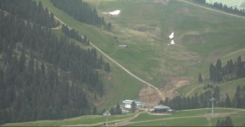 Webcam Пампеаго - Предаццо - Оберегген	 - Chair lift Obereggen
