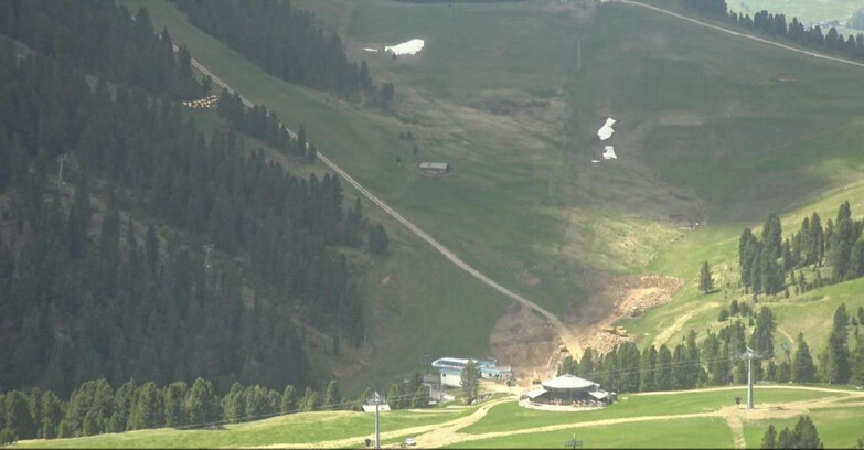 Webcam Пампеаго - Предаццо - Оберегген	 - Chair lift Obereggen