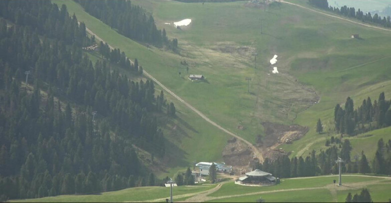 Webcam Пампеаго - Предаццо - Оберегген	 - Chair lift Obereggen