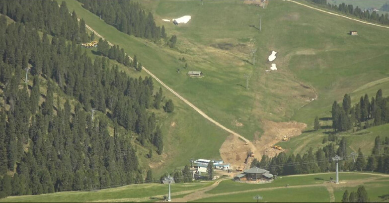 Webcam Пампеаго - Предаццо - Оберегген	 - Chair lift Obereggen