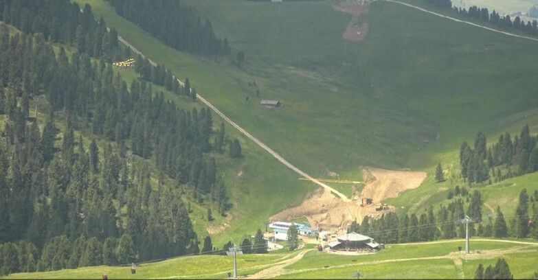 Webcam Пампеаго - Предаццо - Оберегген	 - Chair lift Obereggen