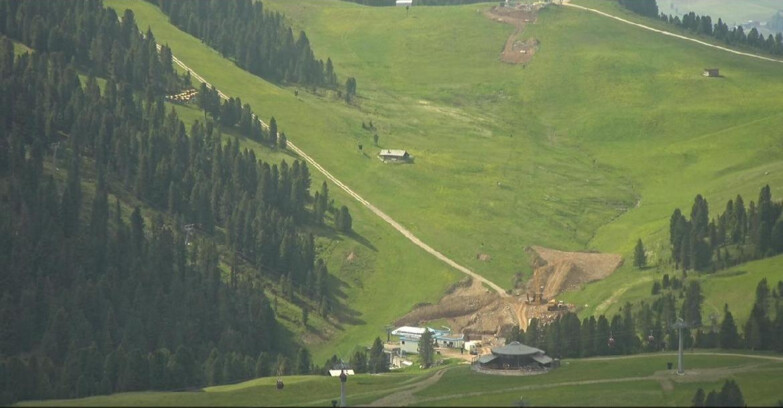 Webcam Пампеаго - Предаццо - Оберегген	 - Chair lift Obereggen