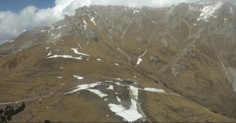 Webcam Pampeago  - Predazzo -  Obereggen - Mountain hut Passo Feudo