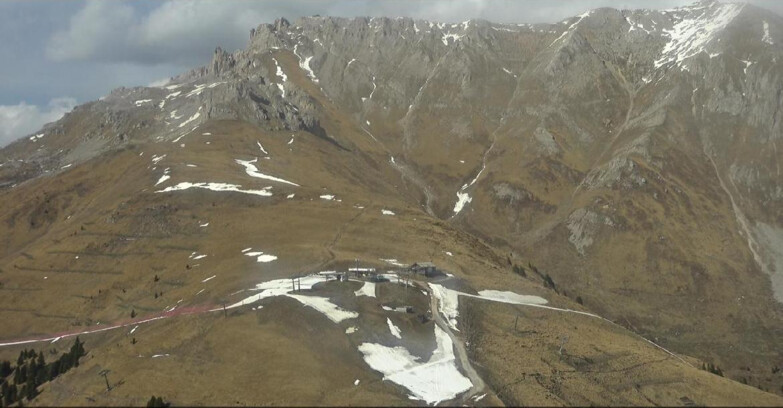 Webcam Pampeago  - Predazzo -  Obereggen - Mountain hut Passo Feudo