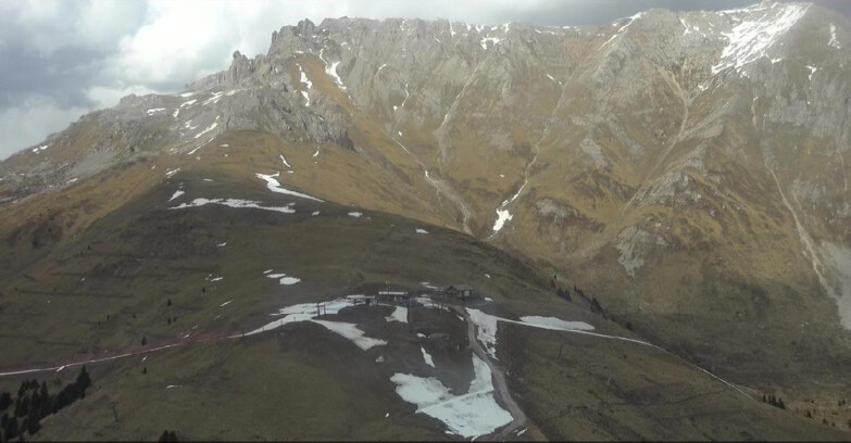 Webcam Pampeago  - Predazzo -  Obereggen - Mountain hut Passo Feudo