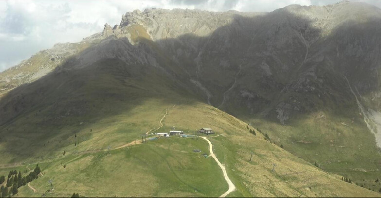 Webcam Pampeago  - Predazzo -  Obereggen - Mountain hut Passo Feudo