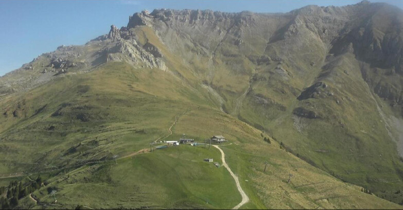 Webcam Pampeago  - Predazzo -  Obereggen - Mountain hut Passo Feudo