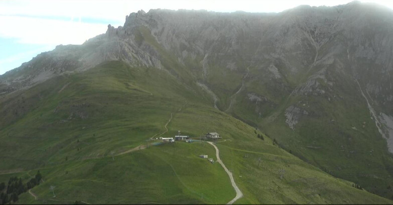 Webcam Pampeago  - Predazzo -  Obereggen - Mountain hut Passo Feudo