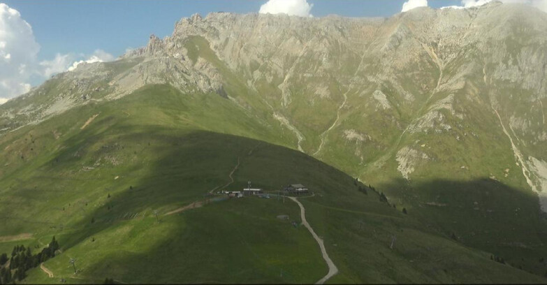 Webcam Pampeago  - Predazzo -  Obereggen - Mountain hut Passo Feudo
