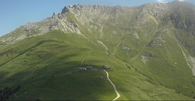 Webcam Pampeago  - Predazzo -  Obereggen - Mountain hut Passo Feudo