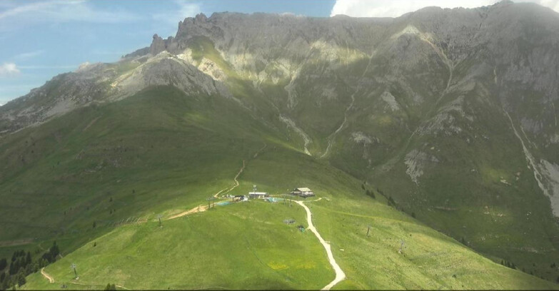 Webcam Pampeago  - Predazzo -  Obereggen - Mountain hut Passo Feudo