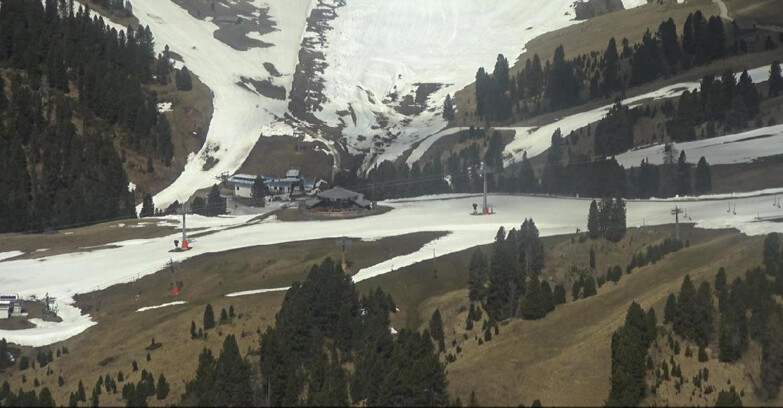 Webcam Пампеаго - Предаццо - Оберегген	 - Mountain hut Latemar