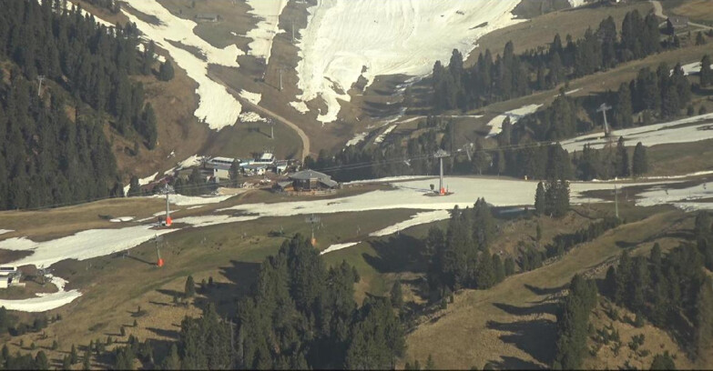 Webcam Pampeago  - Predazzo -  Obereggen - Mountain hut Latemar