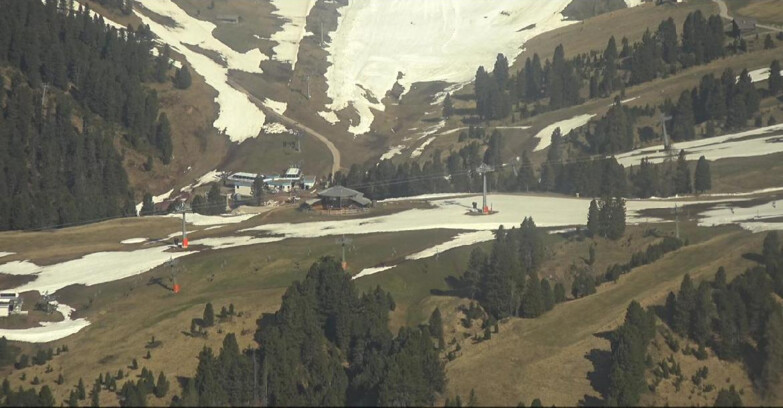 Webcam Pampeago  - Predazzo -  Obereggen - Mountain hut Latemar