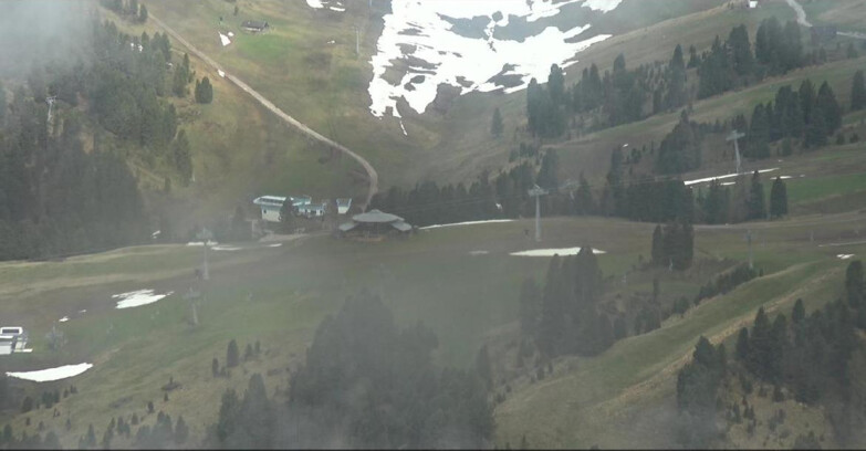 Webcam Pampeago  - Predazzo -  Obereggen - Mountain hut Latemar