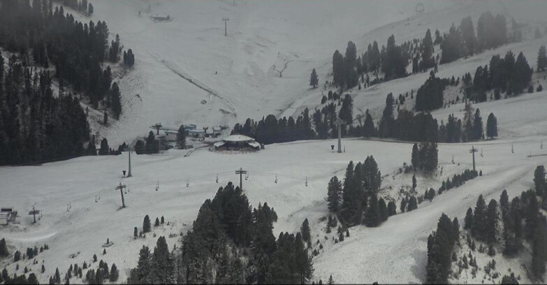 Webcam Pampeago  - Predazzo -  Obereggen - Mountain hut Latemar