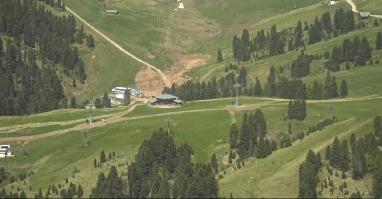 Webcam Pampeago  - Predazzo -  Obereggen - Mountain hut Latemar