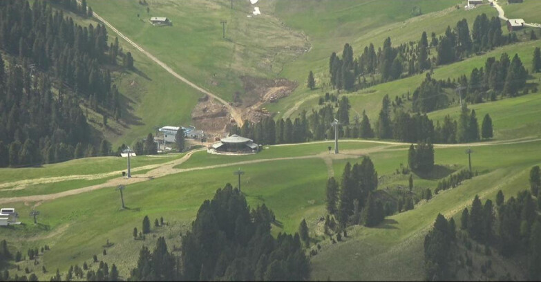 Webcam Pampeago  - Predazzo -  Obereggen - Mountain hut Latemar