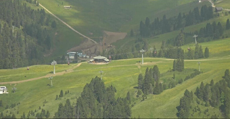 Webcam Pampeago  - Predazzo -  Obereggen - Mountain hut Latemar