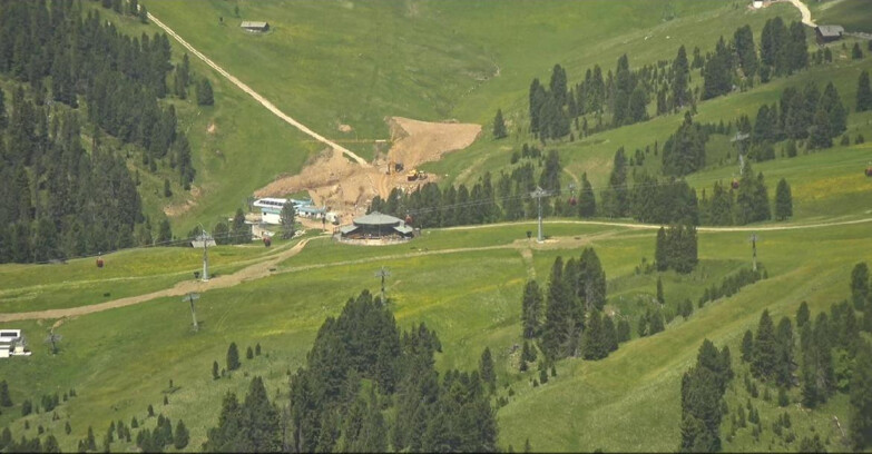 Webcam Pampeago  - Predazzo -  Obereggen - Mountain hut Latemar