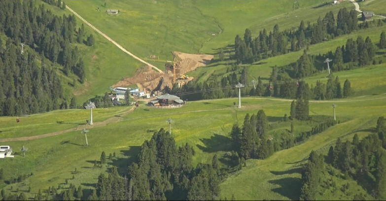 Webcam Pampeago  - Predazzo -  Obereggen - Mountain hut Latemar