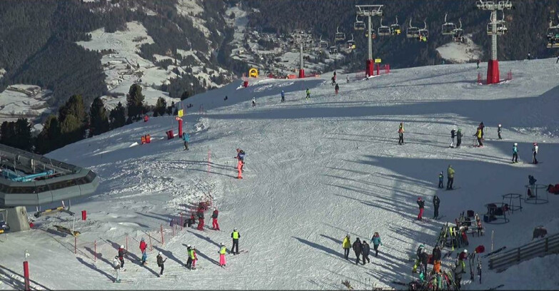 Webcam Alpe Cermis - Chairlift and slope Lagorai