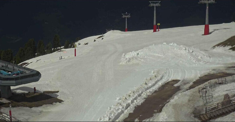 Webcam Альпе-Чермис  - Chairlift and slope Lagorai