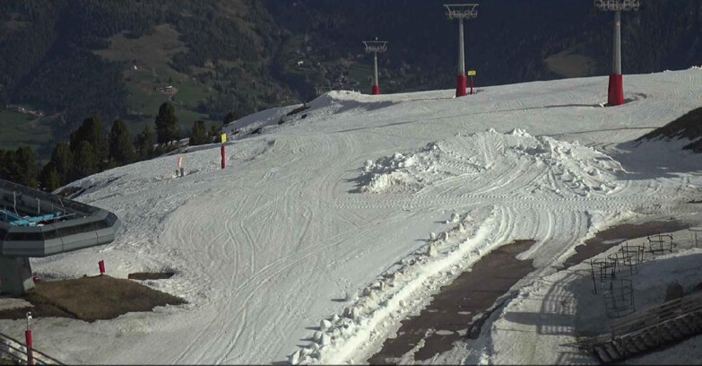 Webcam Альпе-Чермис  - Chairlift and slope Lagorai