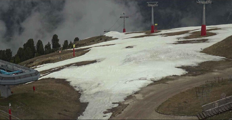 Webcam Альпе-Чермис  - Chairlift and slope Lagorai