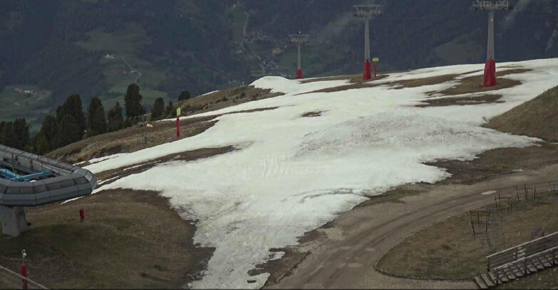 Webcam Альпе-Чермис  - Chairlift and slope Lagorai