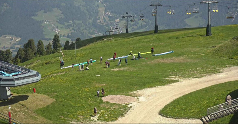 Webcam Альпе-Чермис  - Chairlift and slope Lagorai