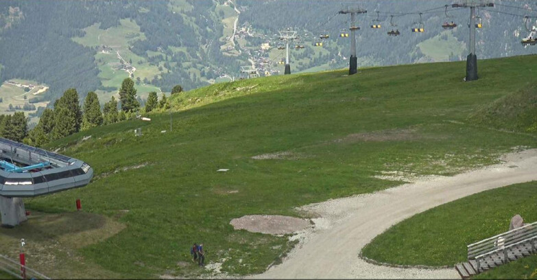 Webcam Альпе-Чермис  - Chairlift and slope Lagorai